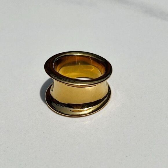 New! “Diane” Gold Ring - Picture 2 of 4